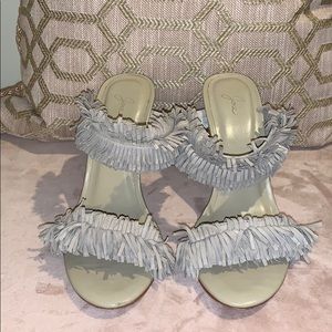 Join poppi fringe heel in gray